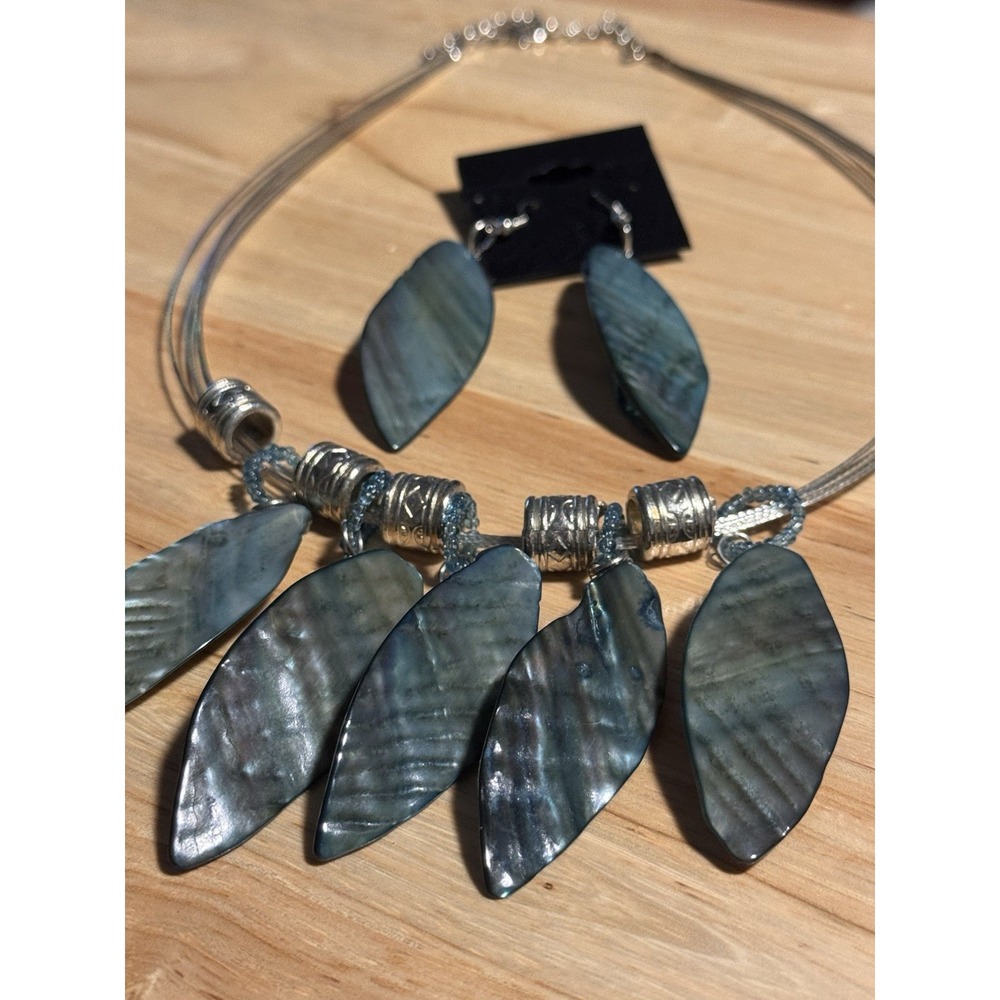 ABALONE SHELL GREAT BLUE GREEN LUSTER SHINE LEAVES NECKLACE & DROP EARRINGS SET